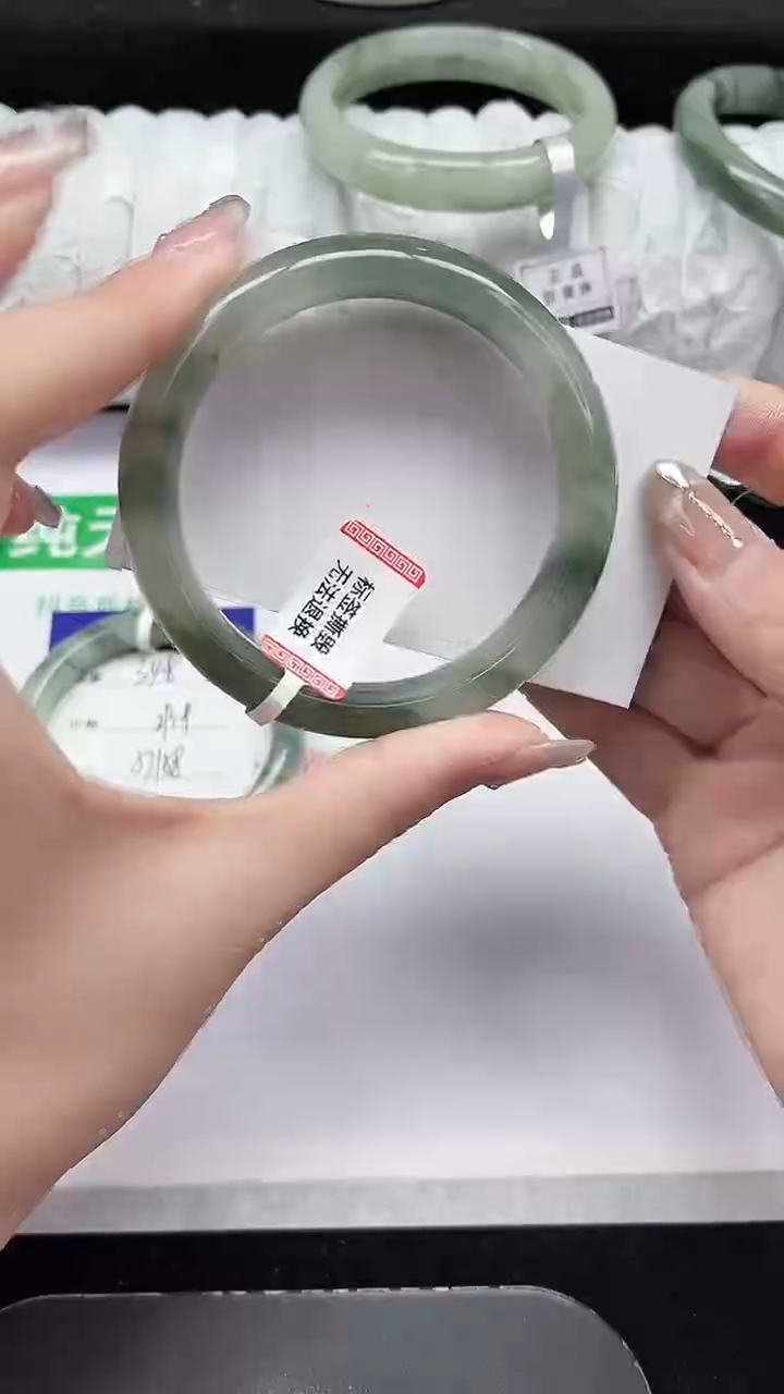 未镶嵌手镯石英质玉349-57/58