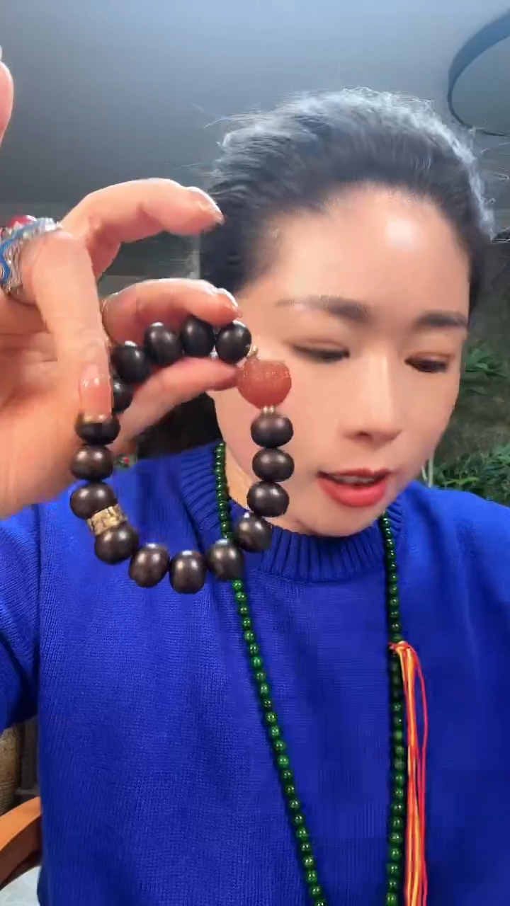 【闪购商品】树脂制品0000000T510