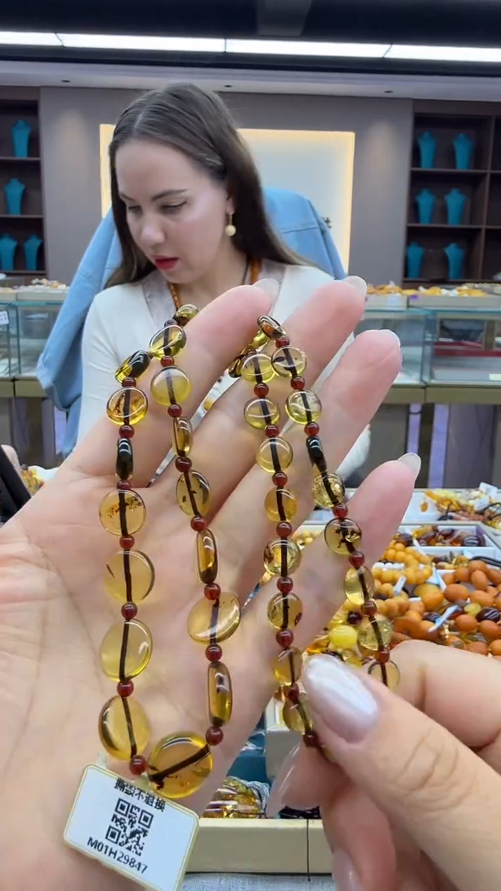 琥珀颈饰未镶嵌21秒拍号 假一罚三 