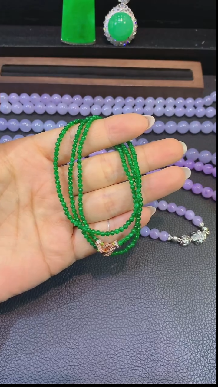 18K金镶嵌手链翡翠珠串