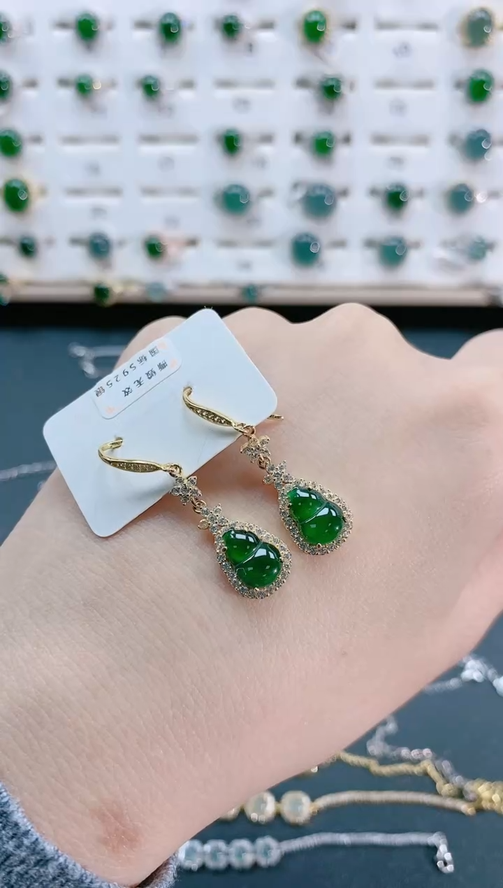 【闪购商品】翡翠耳饰银S925镶嵌天然翡翠