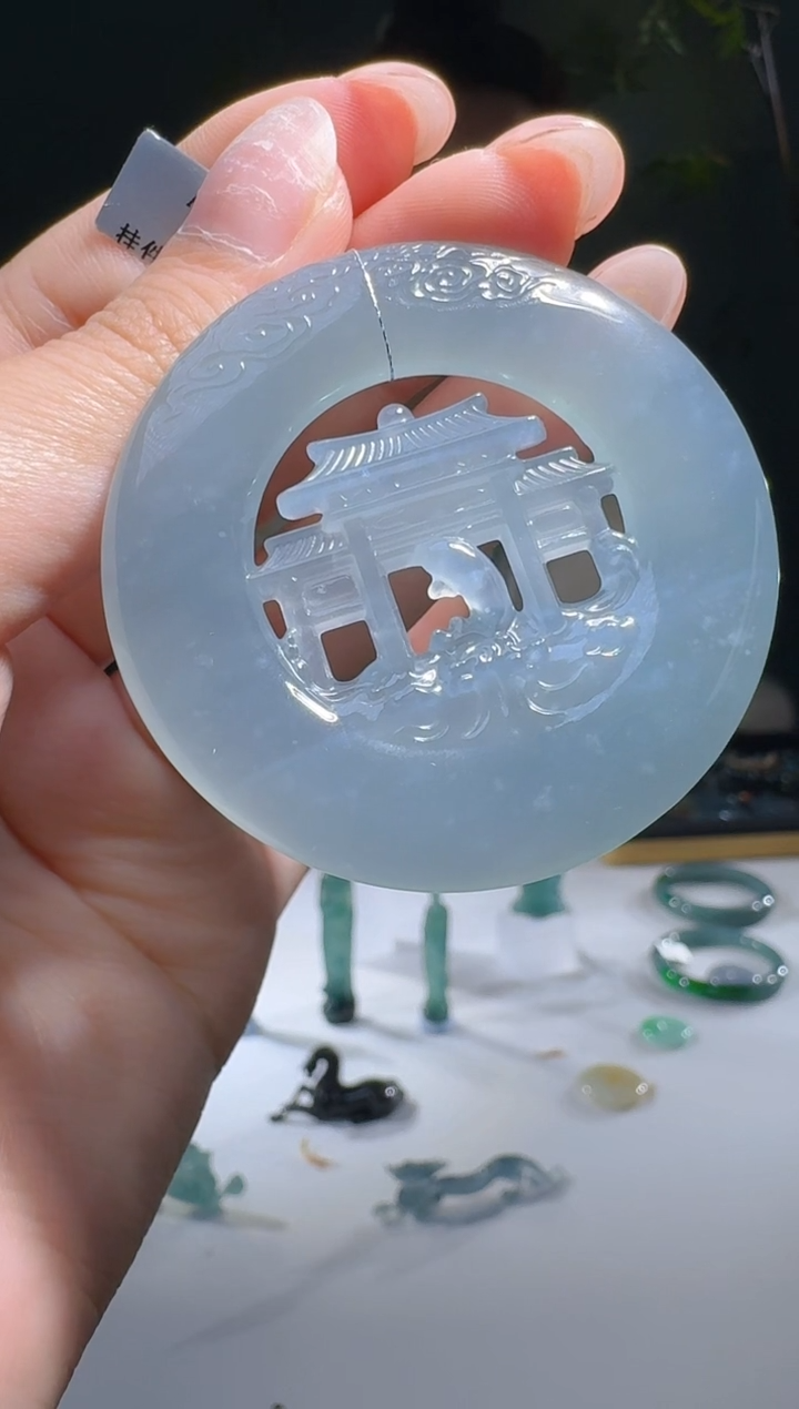 【闪购商品】翡翠颈饰未镶嵌天然A货翡翠