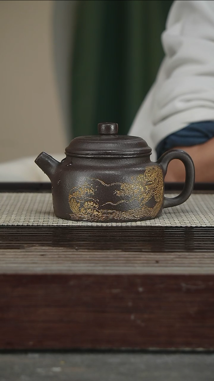 茶壶紫砂省大卢，带证320CC128号