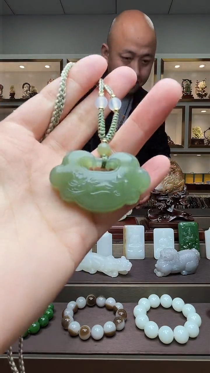 【闪购商品】和田玉挂件未镶嵌苏