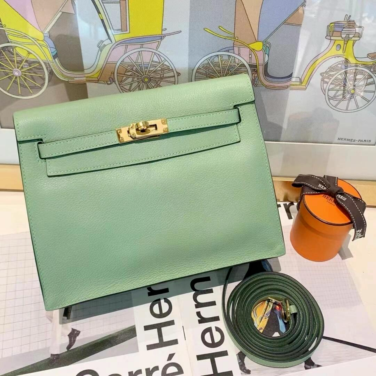 99新 Hermes/爱马仕 小花6欢 Kelly Danse 22牛油果绿EC皮D刻金扣