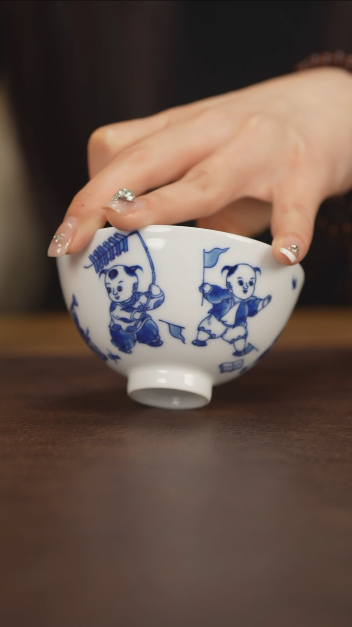 【闪购商品】段式青花青花童子鸡心杯