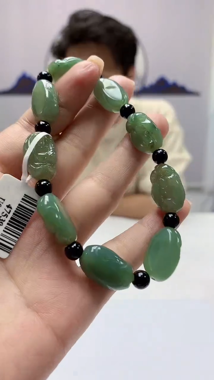 【闪购商品】定制翡翠未镶嵌1502ms-毛货手串151