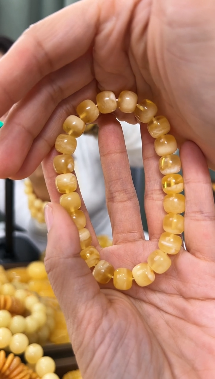 【闪购商品】琥珀裸石未镶嵌蜜蜡手串