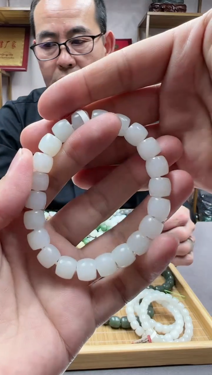 手链未镶嵌和田玉10黑山料