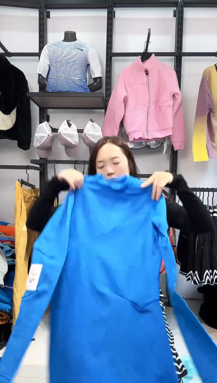2184 编码  瑕疵直播间过款为准 尺码M