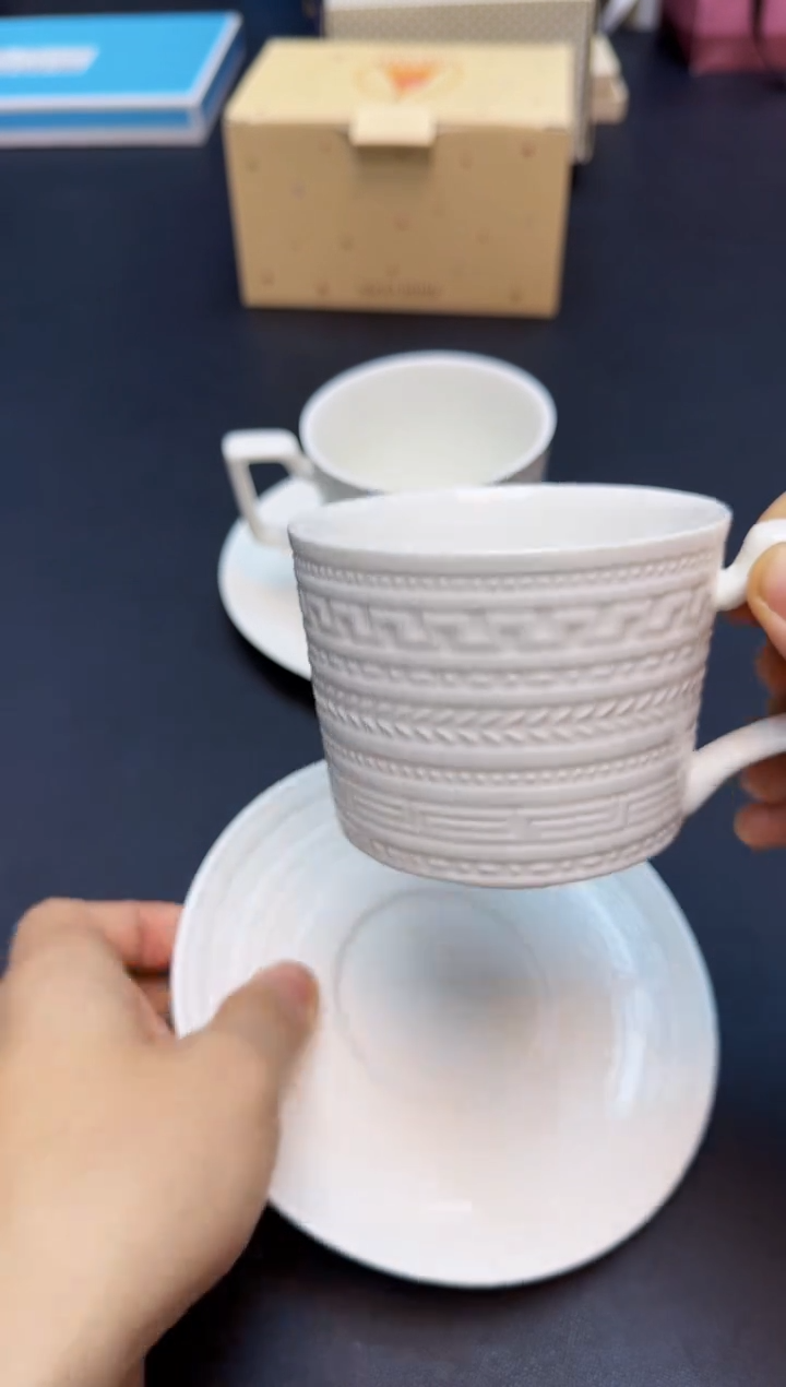 【闪购商品】瓷片全新正品一件不留@@Y353