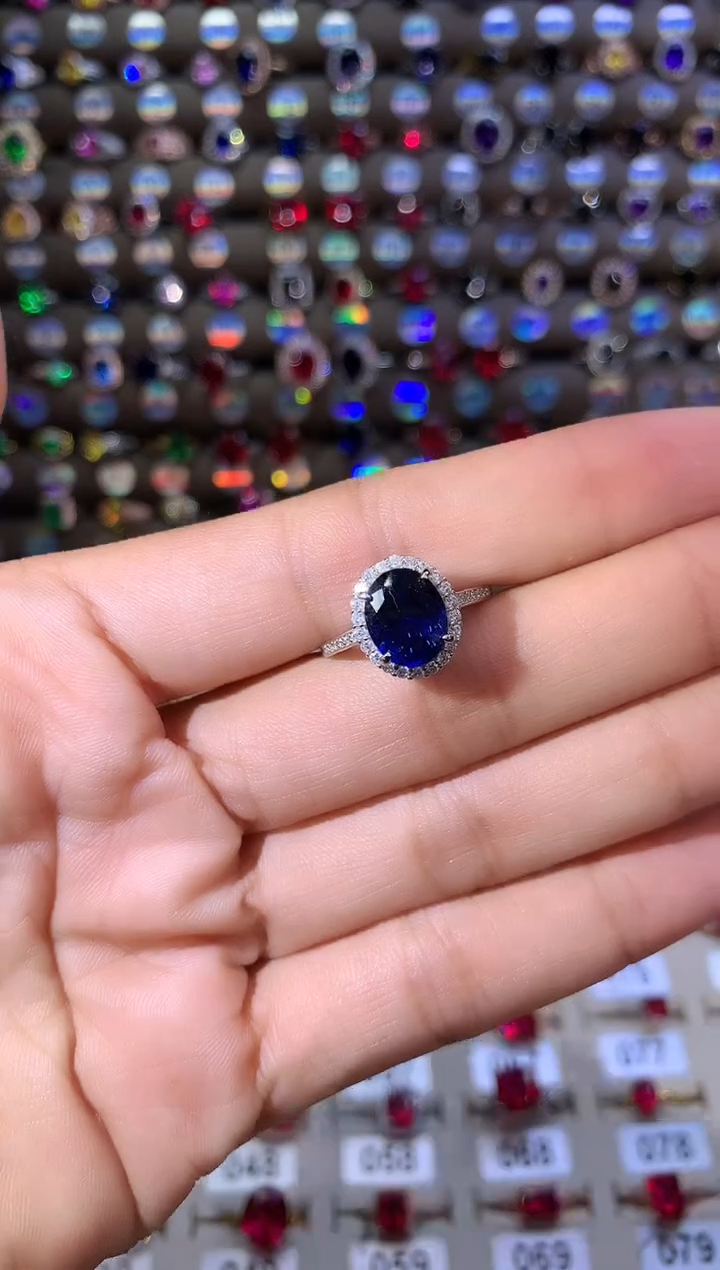 蓝宝石戒指银S925镶嵌810银色