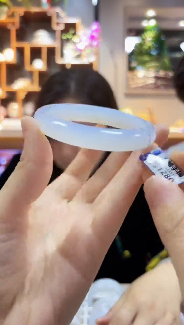 【闪购商品】玛瑙/玉髓颈饰未镶嵌56手镯