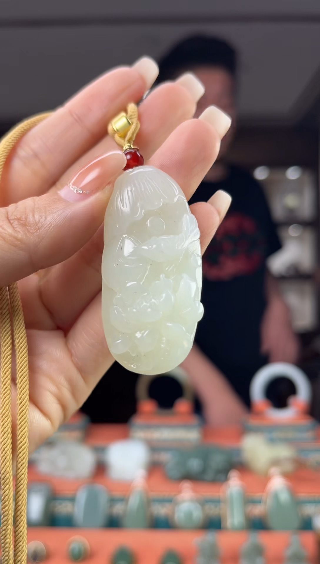 颈饰未镶嵌和田玉佩佩