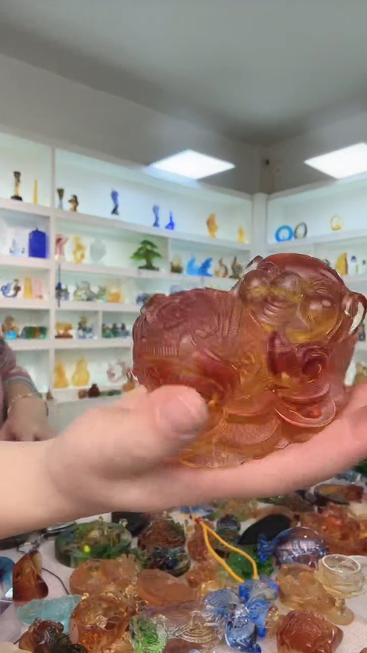 手工艺品琉璃猪猪