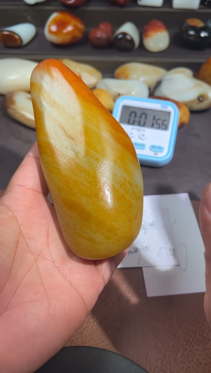 未镶嵌和田玉摆件秋****.和田玉