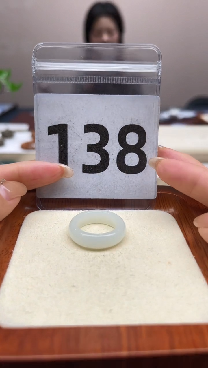 【闪购商品】和田玉戒指未镶嵌港码16号，内径17.6mm