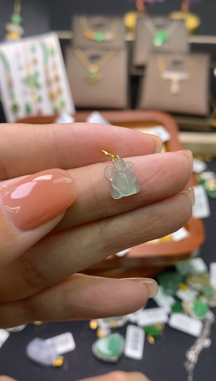 【闪购商品】翡翠颈饰18K金镶嵌净货17311