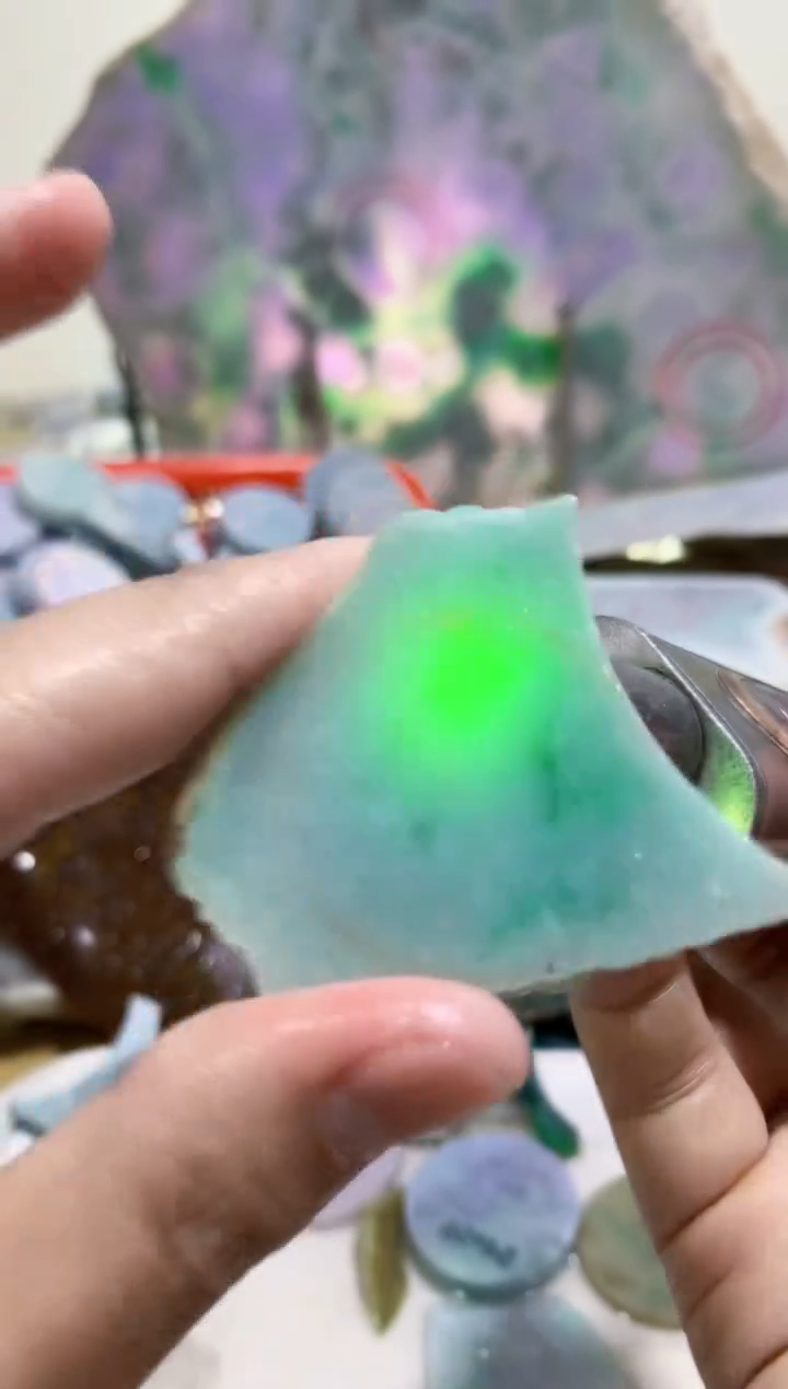 裸石翡翠半**醒0蒙0翡翠珠宝18