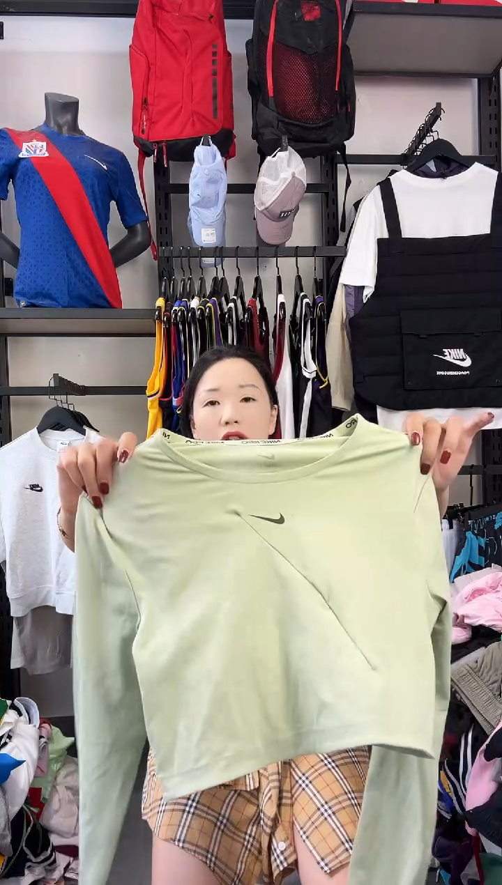 700  ·编码 瑕疵款以直播间过款为准 尺码·165 L