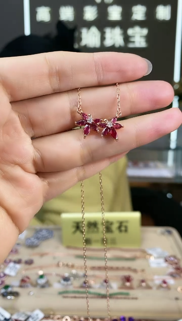 【闪购商品】红宝石颈饰银S925镶嵌颈饰