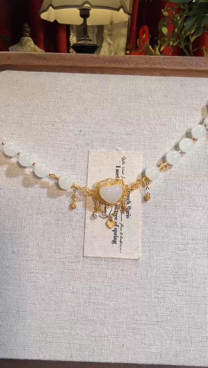 【闪购商品】和田玉手链18K金镶嵌白玉爱心流苏
