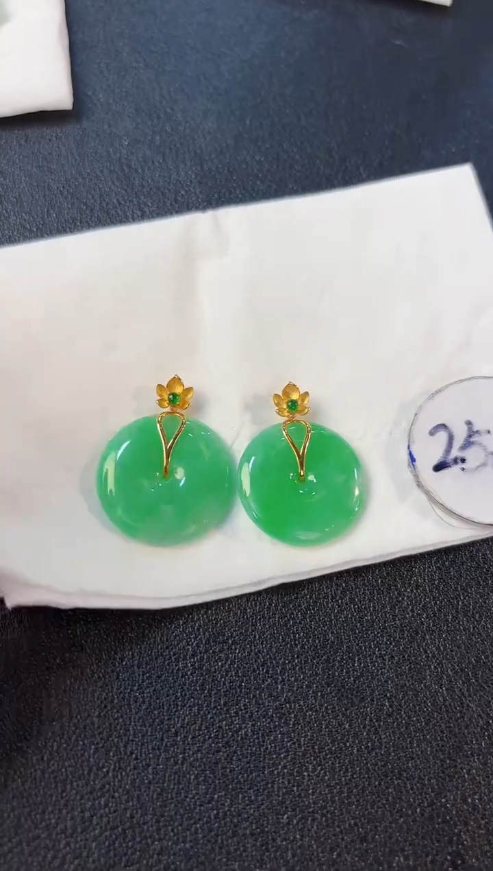 【闪购商品】翡翠颈饰18K金镶嵌缅料A货/多样性发货/一件