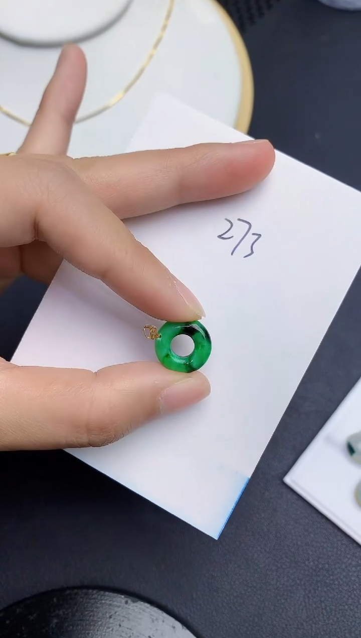 【闪购商品】翡翠颈饰18K金镶嵌000000000