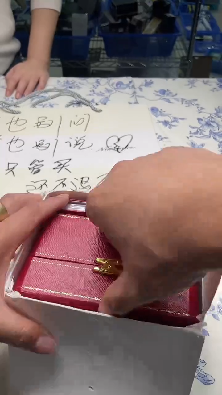 瓷片如图所示如图所示