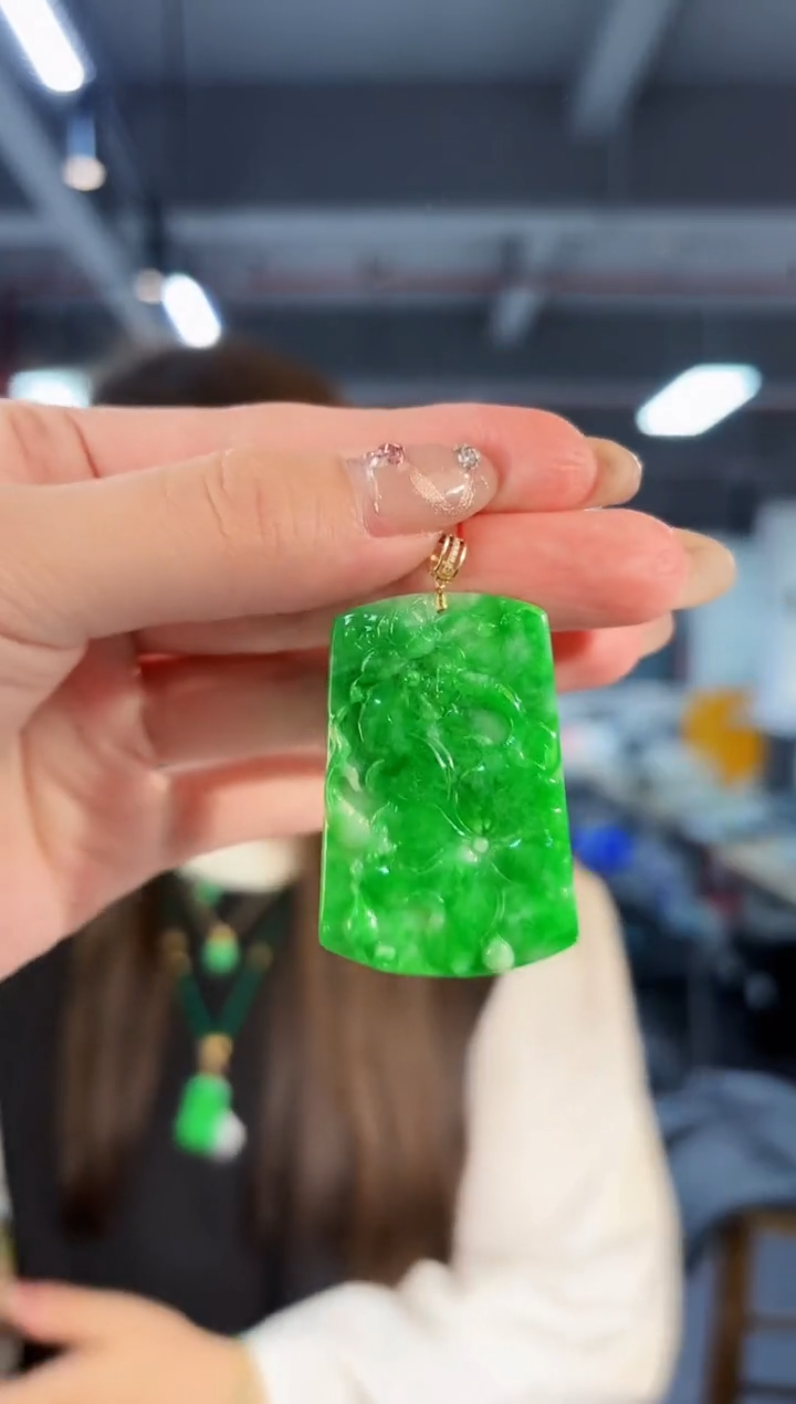 【闪购商品】翡翠颈饰18K金镶嵌 缅料A货/支持复检/一件