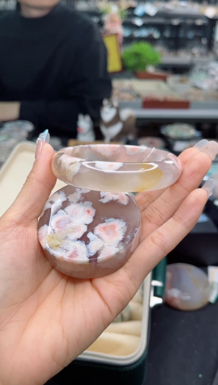 【闪购商品】石英质玉手镯未镶嵌60圈口（赠品镯心）2S986059