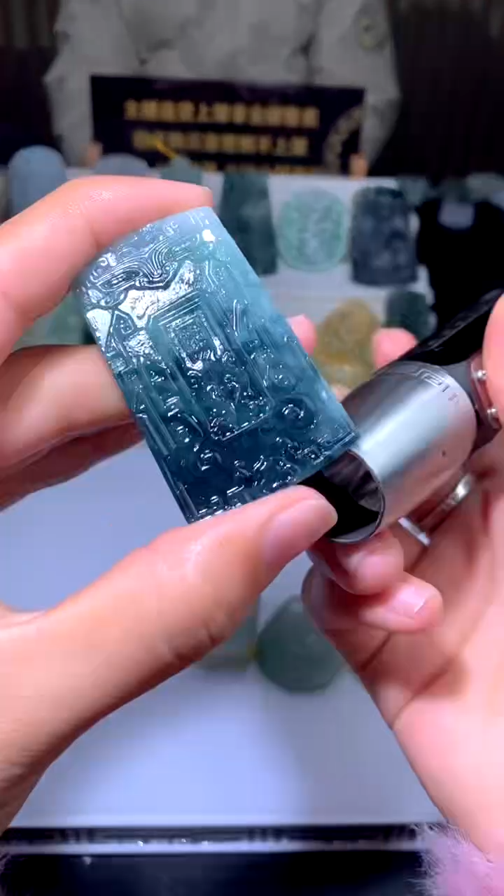 【闪购商品】定制翡翠未镶嵌吊坠