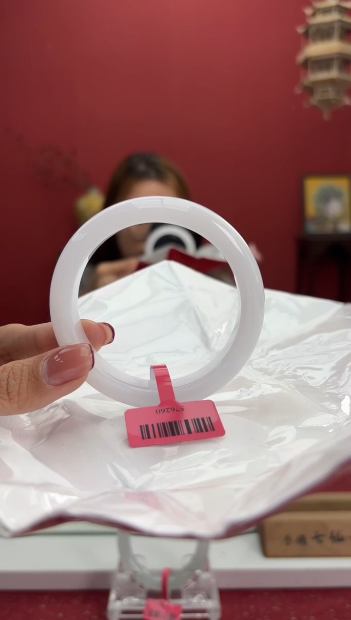 【闪购商品】翡翠手镯未镶嵌14手镯