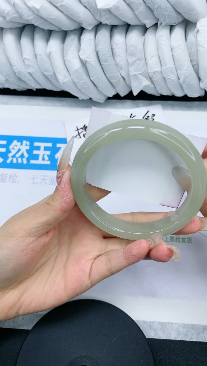 【闪购商品】石英质玉手镯未镶嵌多样性发货-141-63/4