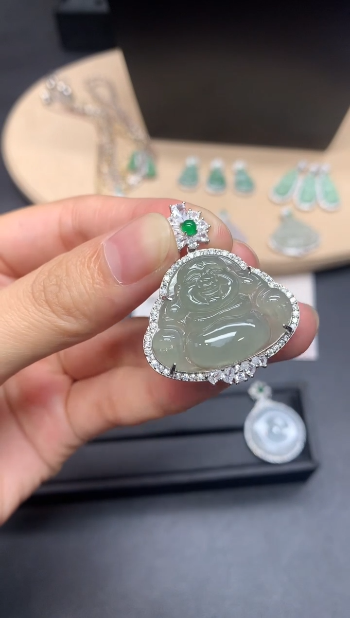 【闪购商品】翡翠吊坠(不含链)银S925镶嵌佛公【多样性发其一】