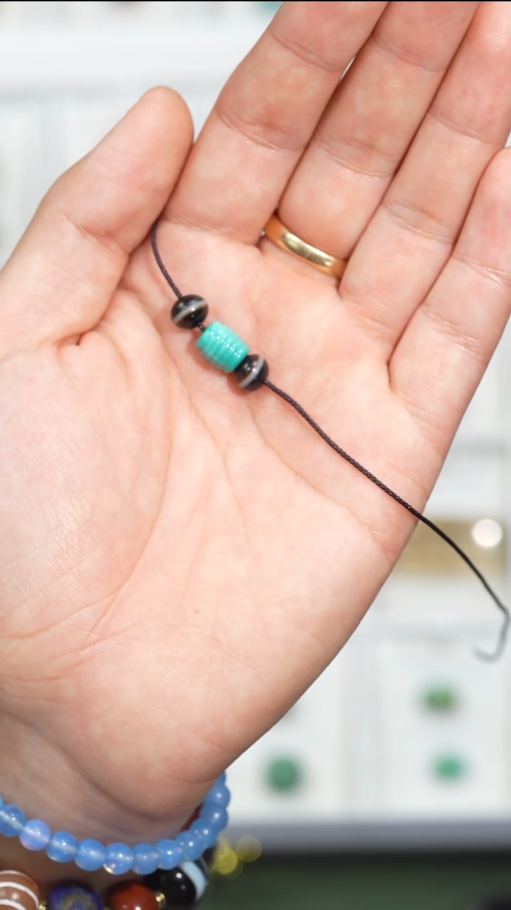 颈饰玻璃（****）7.4-7.8