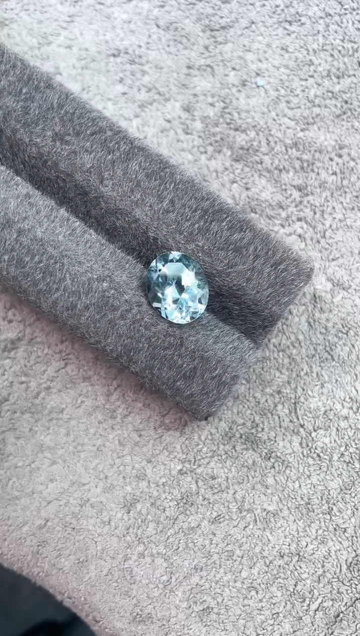 海蓝宝石裸石未镶嵌4.56克拉