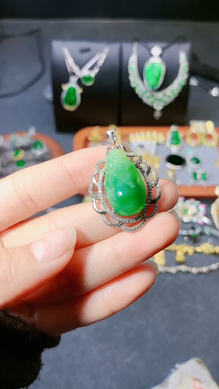 【闪购商品】翡翠吊坠(不含链)银S925镶嵌吊坠