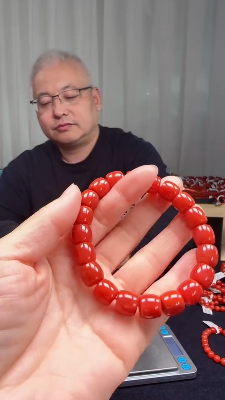 未镶嵌多样性发一件南红玛瑙【高货】锦红11mm保山直切单圈 