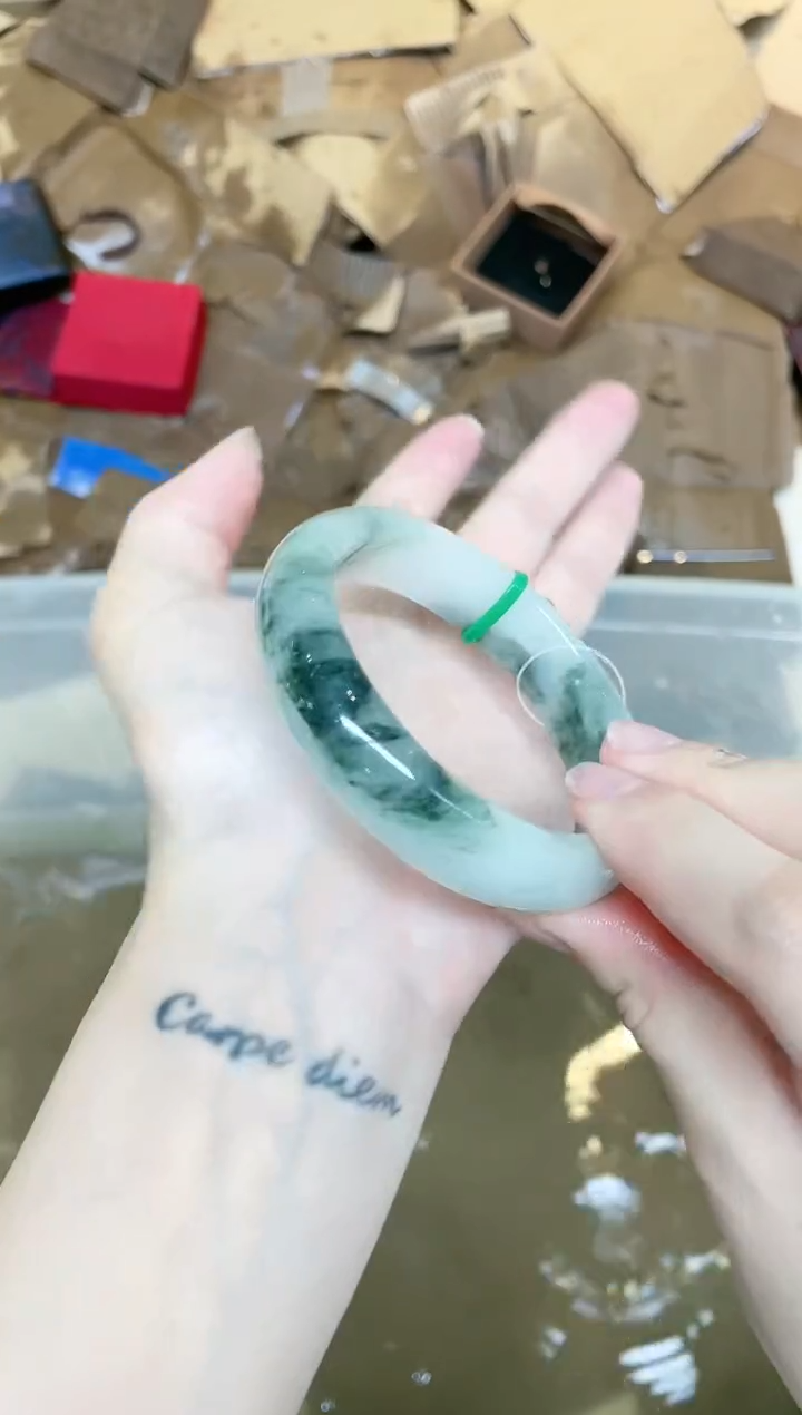 石英质玉手镯未镶嵌213-58