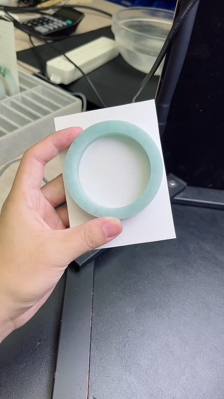 未镶嵌手镯定制翡翠露****！定制