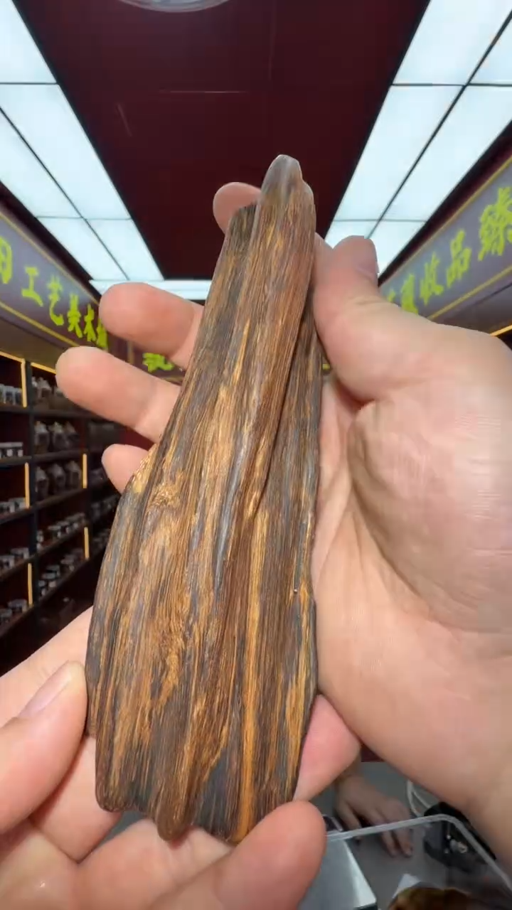 沉香吊坠多样性发一