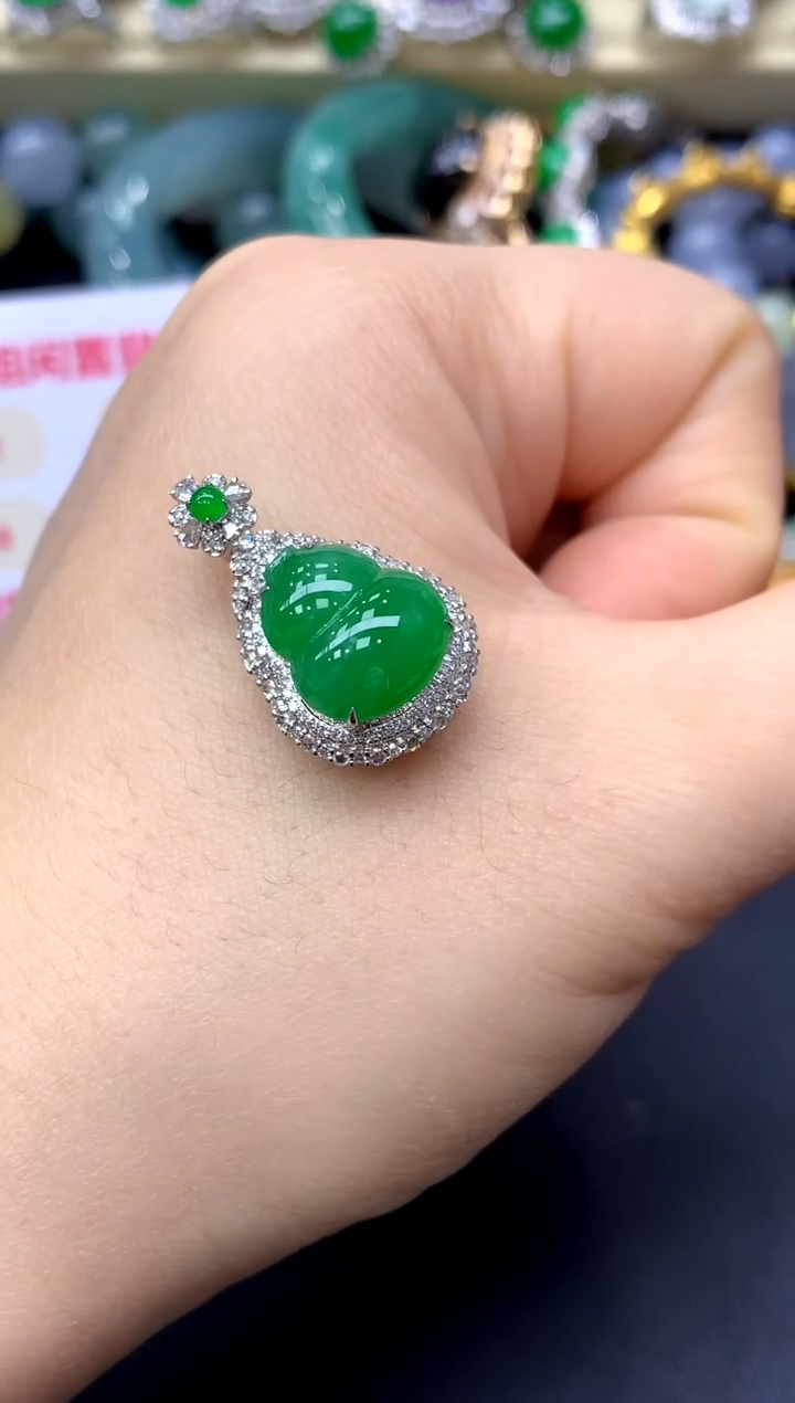 颈饰18K金镶嵌翡翠367-中国好珍宝