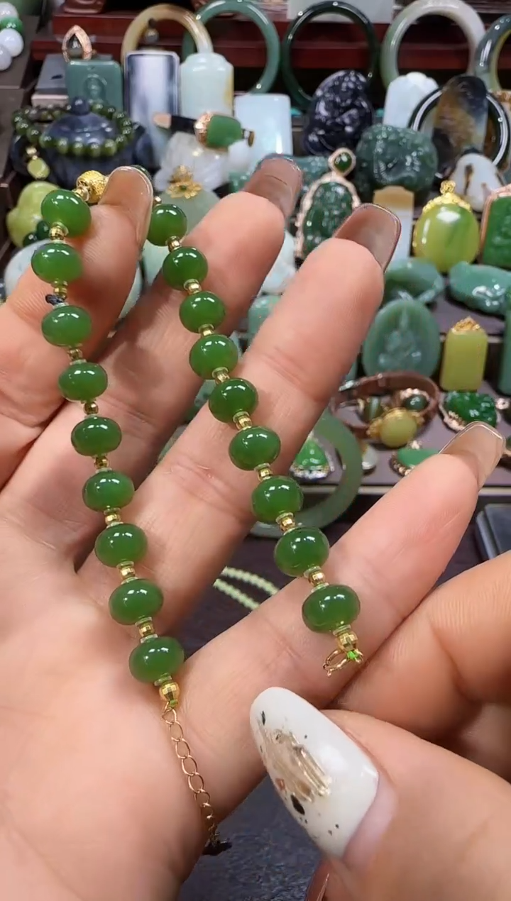 18K金镶嵌和田玉挂件【宏1219】41