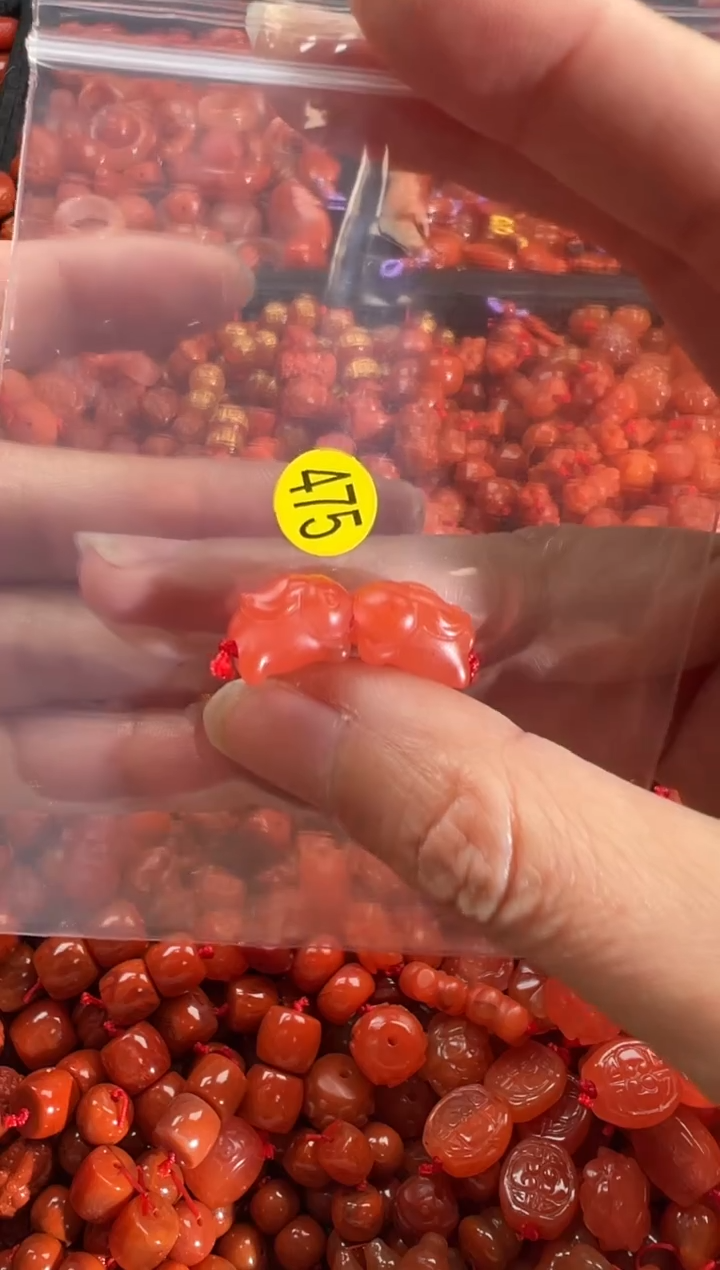 【闪购商品】南红玛瑙颈饰未镶嵌1