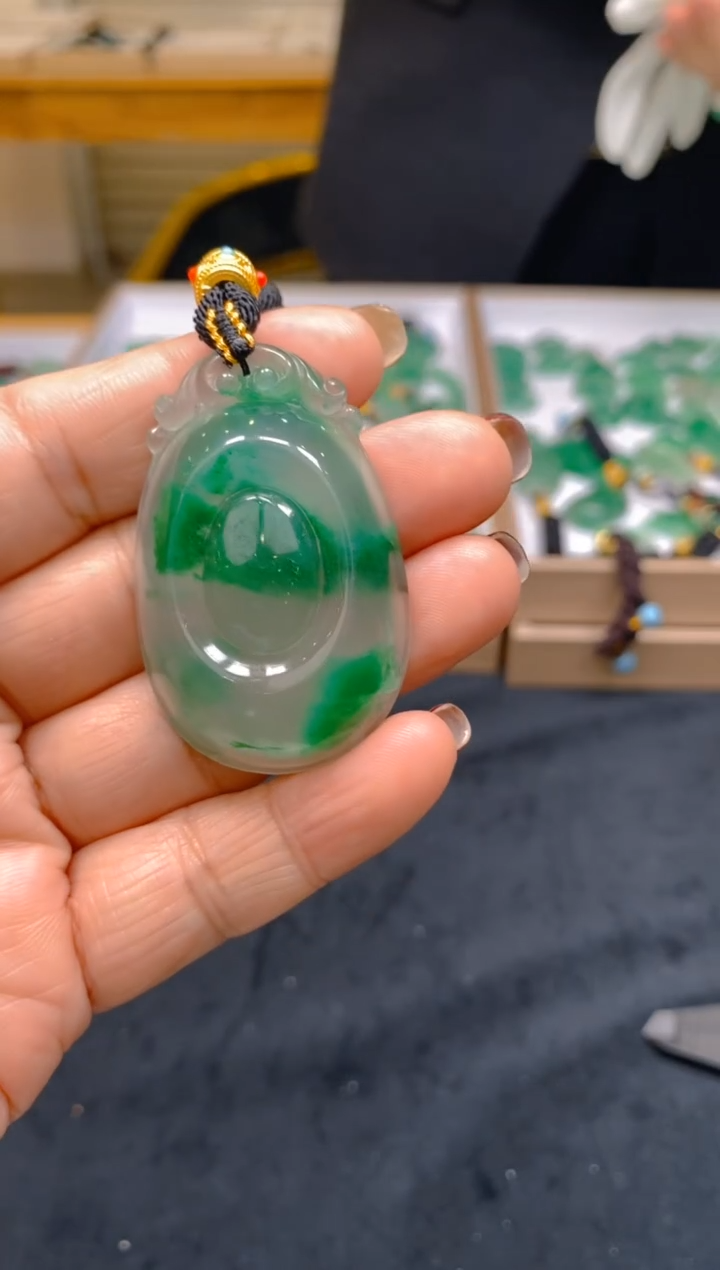 【闪购商品】石英质玉颈饰未镶嵌美人冰非洲翠039