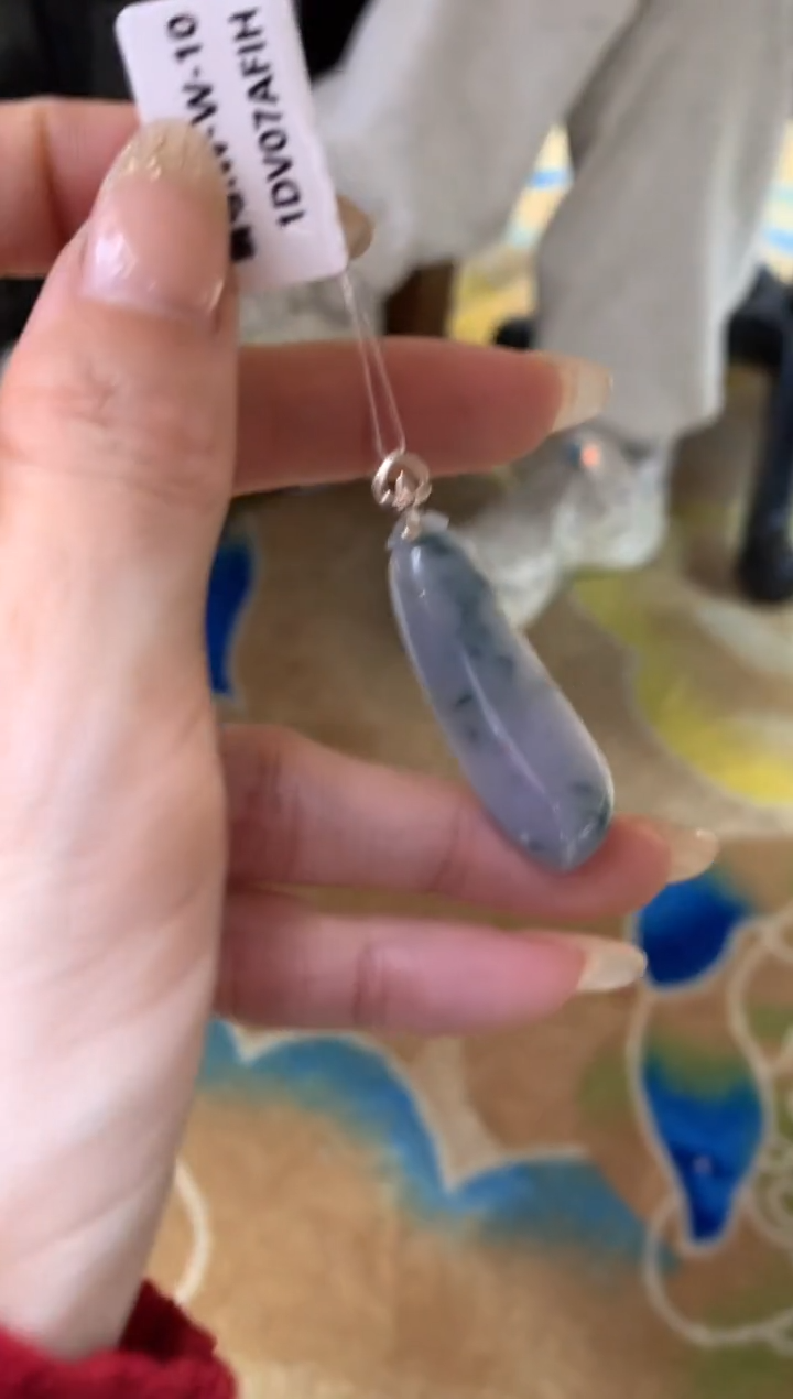 【闪购商品】翡翠颈饰18K金镶嵌福瓜