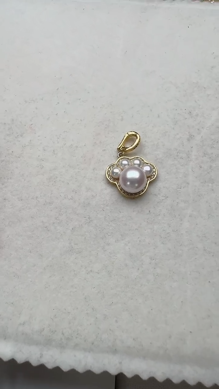 淡水珍珠合金颈饰金色猫爪子