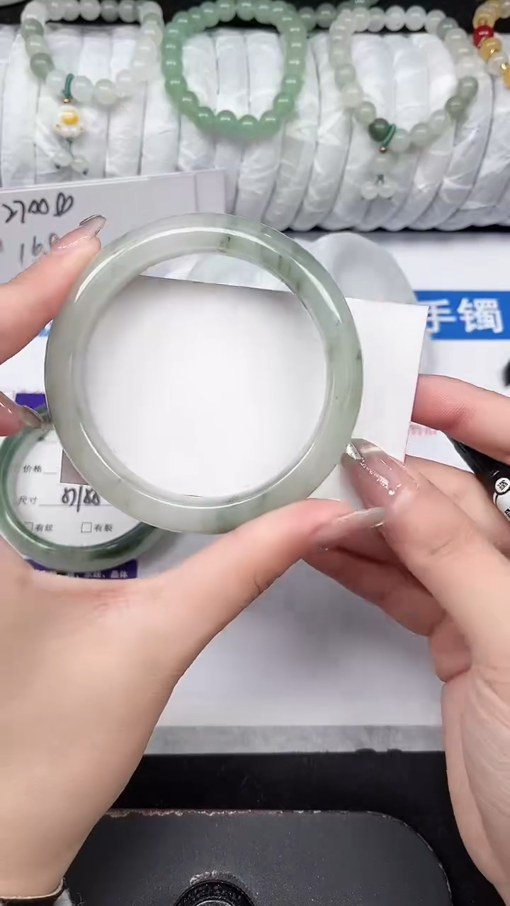 未镶嵌手镯石英质玉334-58/59