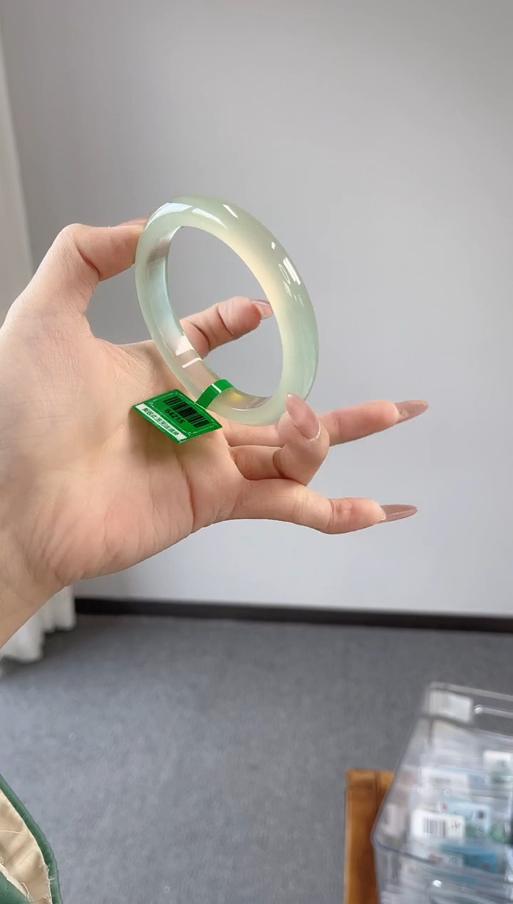 玛瑙/玉髓手镯未镶嵌59-60圈